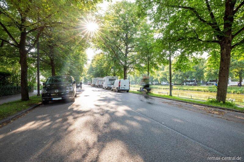 RE/MAX – Traumlage! Single-Apartment direkt am Nymphenburger Kanal, 80639 München (Laim Neuhausen-Nymphenburg)