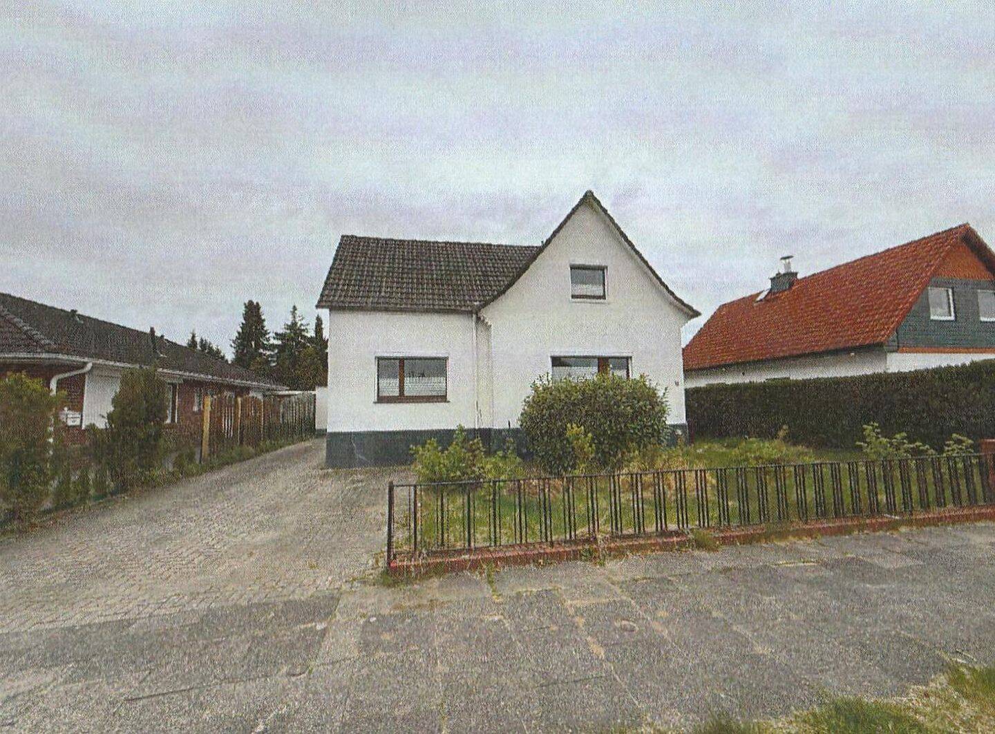 Attraktives Grundstück mit Altbestand in Norderstedt-Mitte zu verkaufen, 22846 Norderstedt