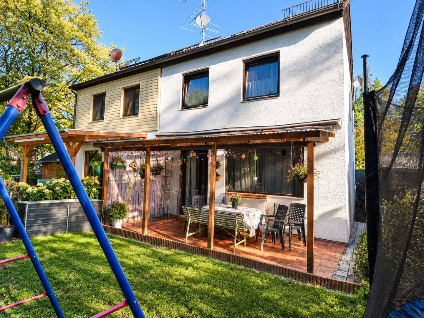 DHH 4 Zi. zzgl. Benefitfläche, Garten, renovierungsbedürftig mit viel Gestaltungspotenzial/ERBPACHT, 81739 München (Ramersdorf-Perlach)