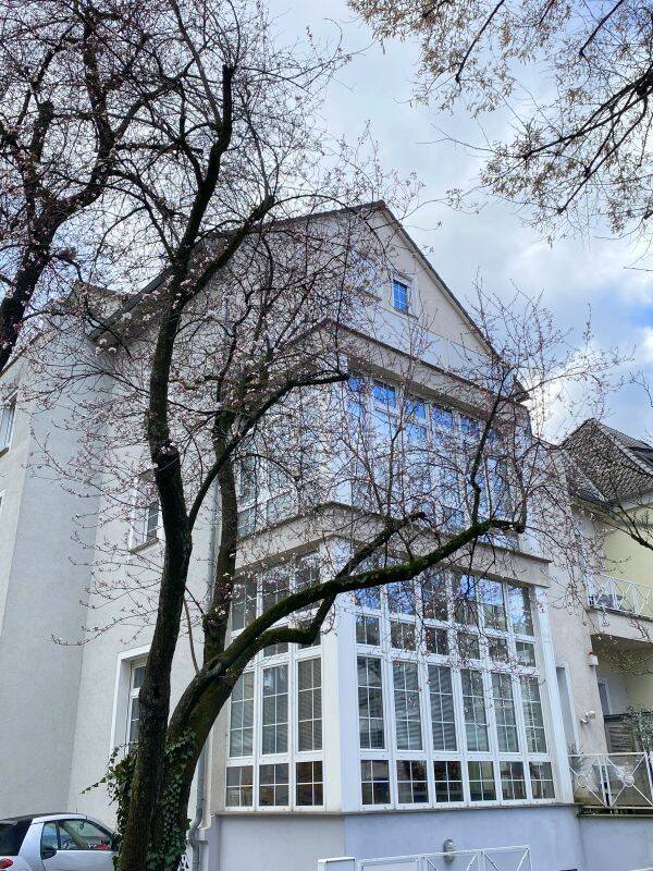Wohnung mit Wintergarten und Garage – fußläufig zur Innenstadt, 65189 Wiesbaden (Biebrich Wiesbaden)