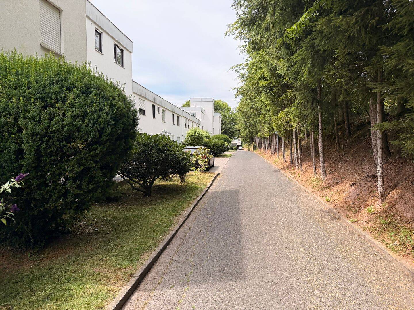 Charmante 2-Zimmer-Eigentumswohnung mit unverbaubarem Blick ins Grüne!, 97769 Bad Brückenau