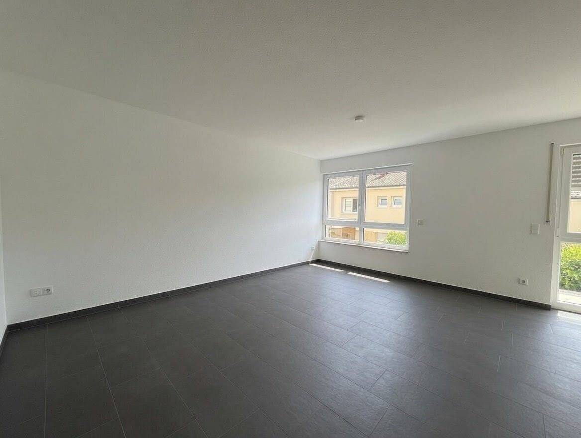 NEUWERTIGE WOHNUNG NÄHE DES BREITENAUER SEES, 74182 Obersulm
