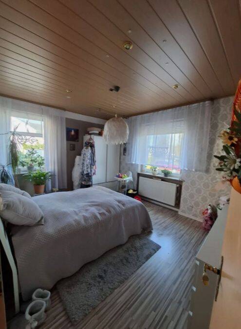 Familienfreundliche Doppelhaushälfte mit Garten und neuer Heizungsanlage in Wächtersbach, 63607 Wächtersbach
