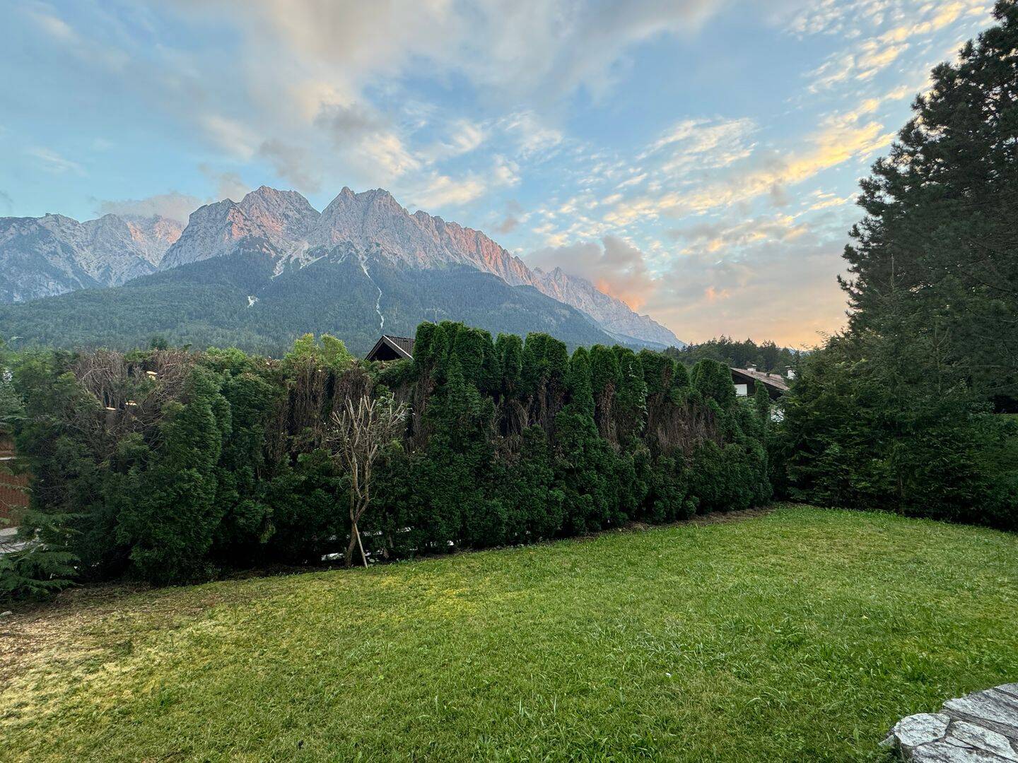 Traumhaus in den Bergen mit Blick auf die Zugspitze, 82491 Grainau