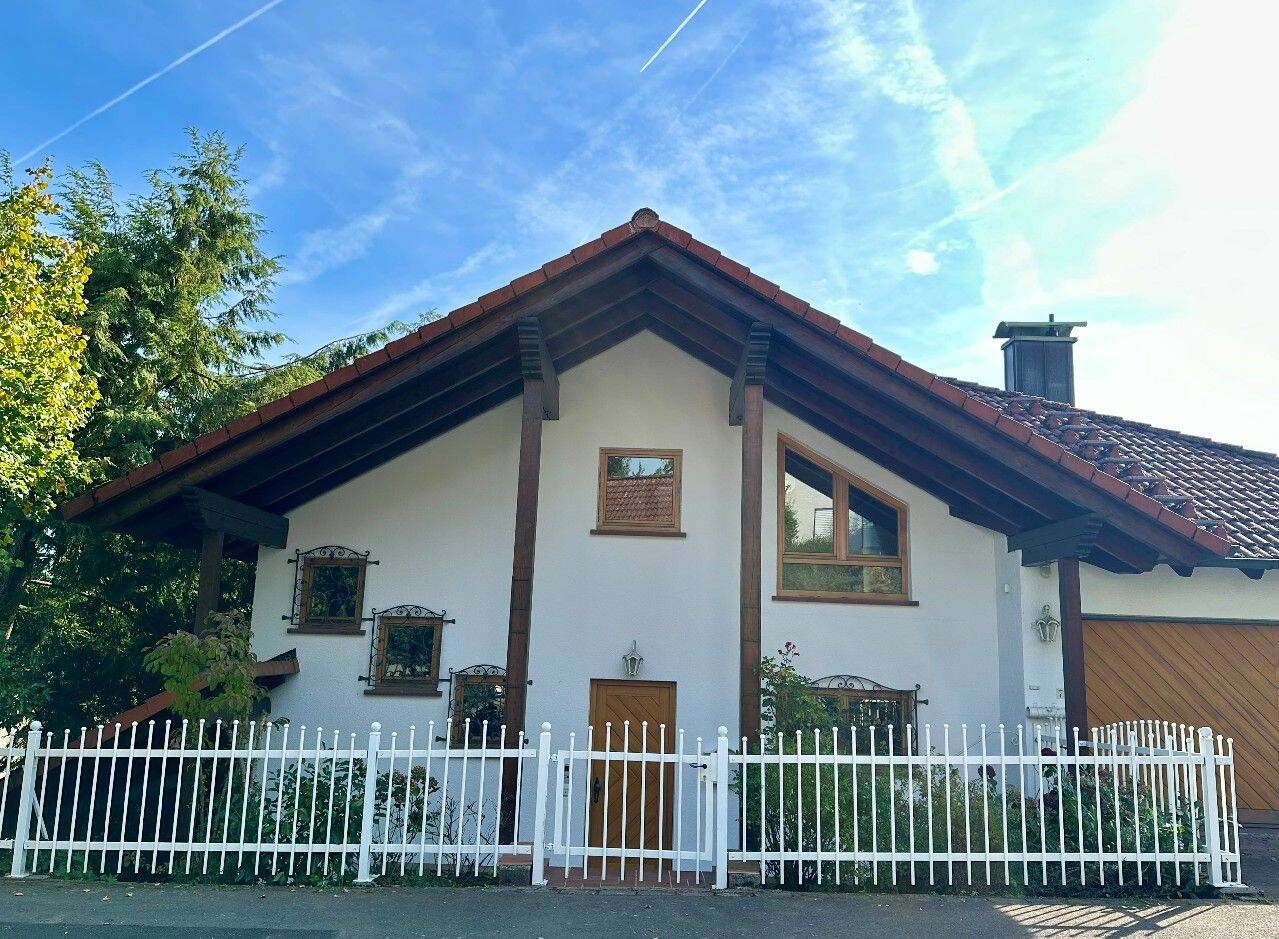 Kein Haus von der Stange, sondern ein Liebhaberstück, 63867 Johannesberg