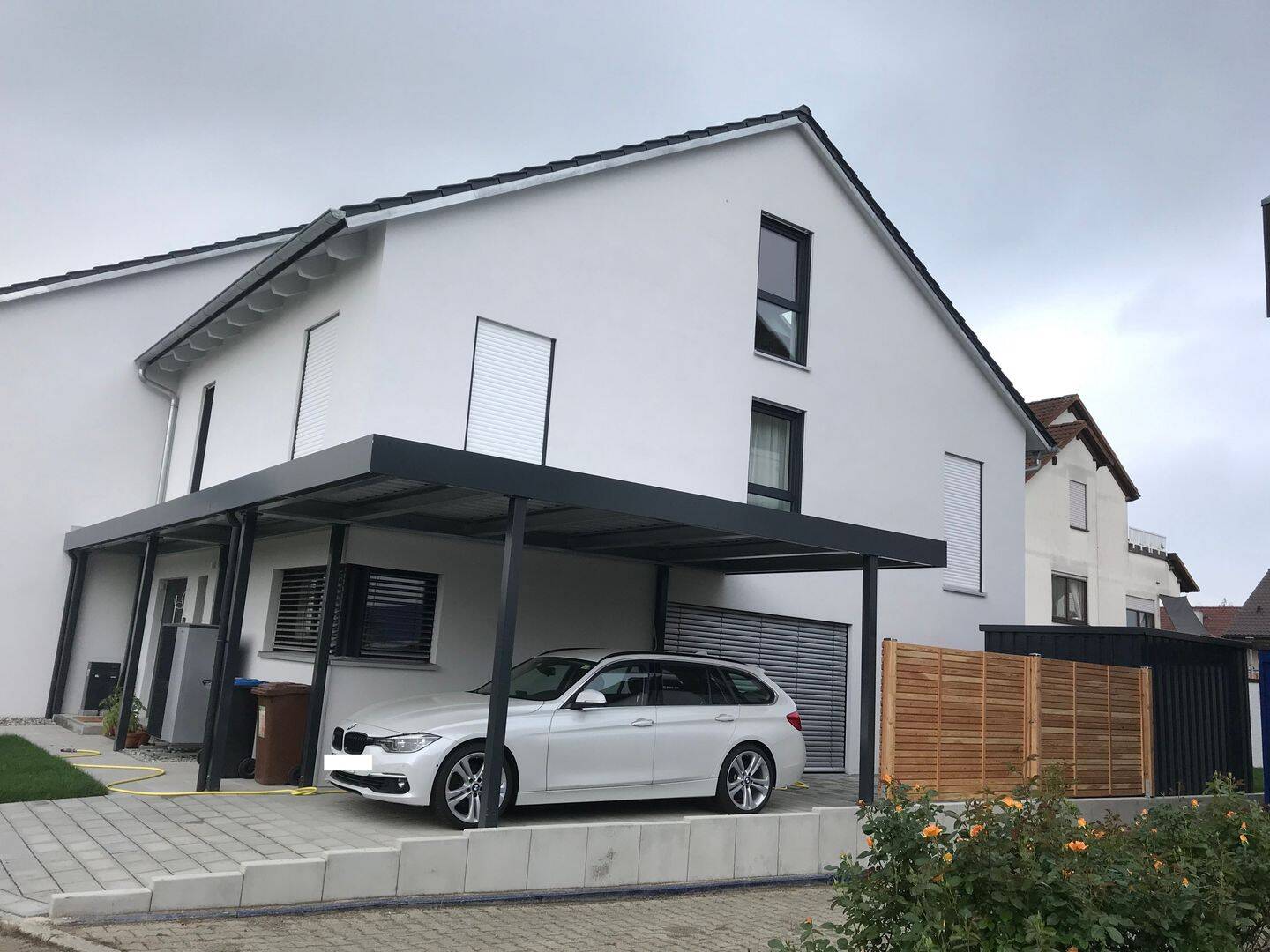 Moderne Doppelhaushälfte mit 190 m² und 6,5 Zimmern in Wendlingen am Neckar, 73240 Wendlingen am Neckar