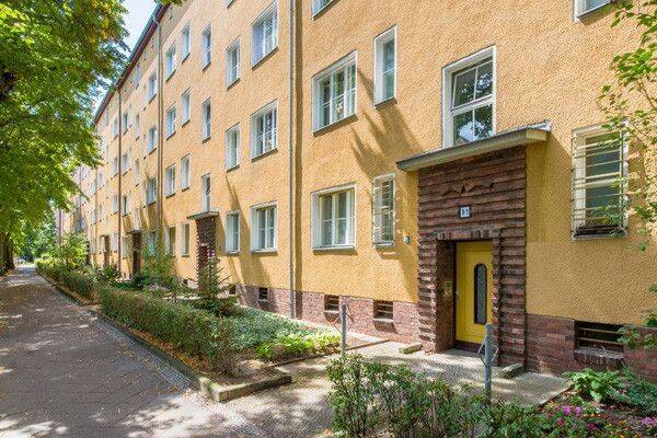 Sanierte 2-Zimmerwohnung mit modernem Tageslichtbad und Vinylboden!, 13189 Berlin (Pankow)