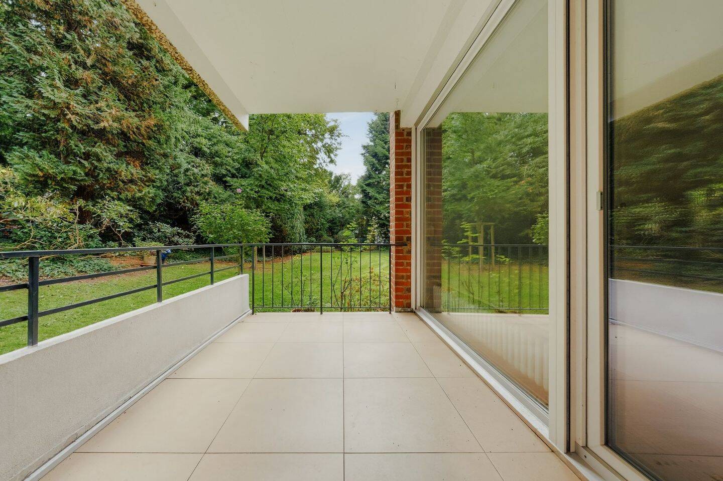 Modernisierte 4-Zimmer-Eigentumswohnung mit ca. 106 m² Wohnfläche – kurzfristig bezugsfrei, 51427 Bergisch Gladbach
