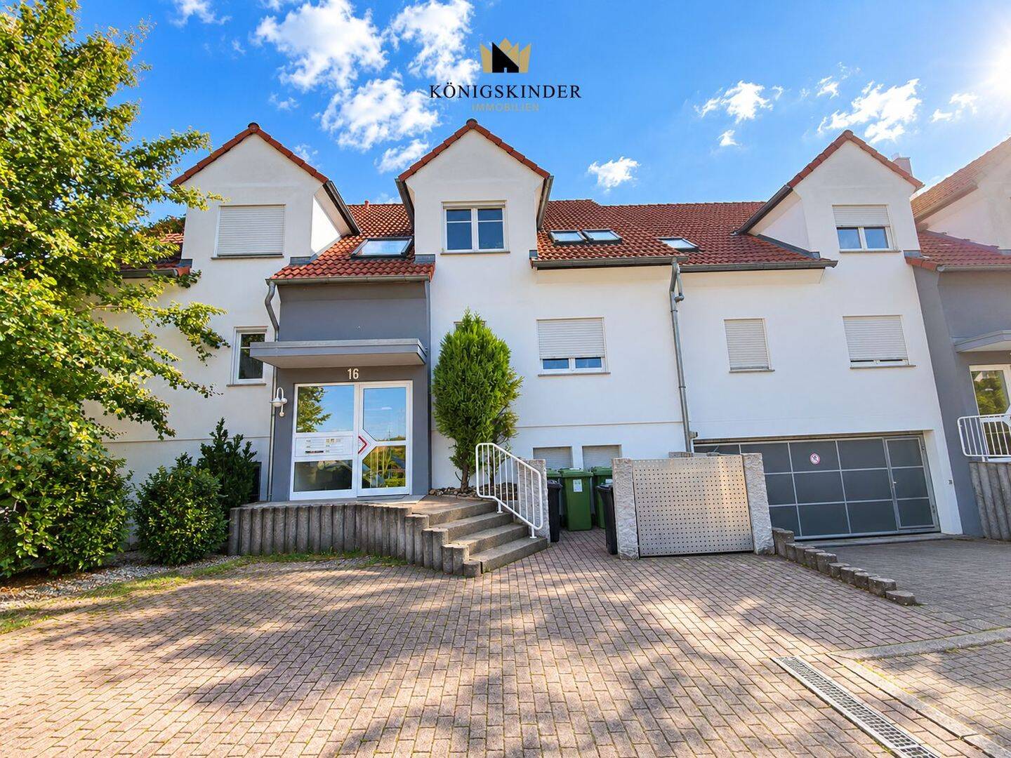Einziehen & wohlfühlen – gepflegte 3,5-Zi.-Maisonette mit Balkon, Klima & 2 Stellplätzen, 74343 Sachsenheim