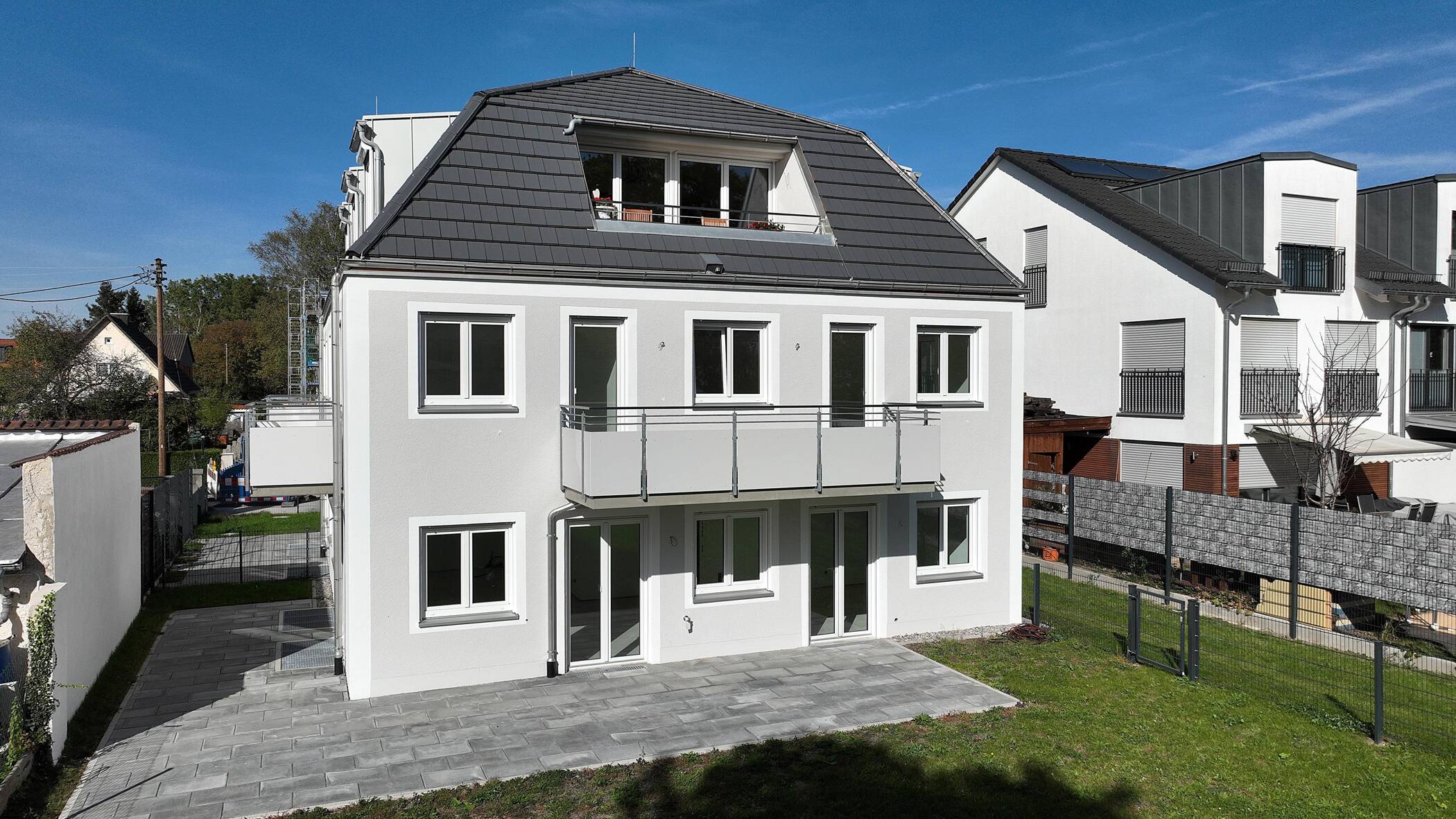Neubau-Erstbezug in ruhiger Lage mit Südausrichtung, 80999 München (Allach-Untermenzing)