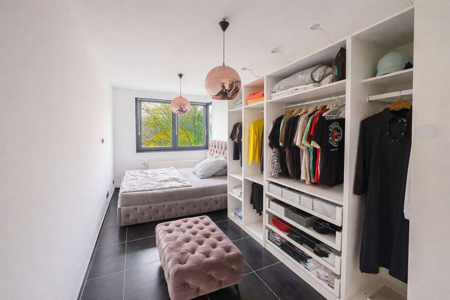 Hennigsdorf bei Berlin: Sanierte 2-Zimmer-Wohnung mit Stellplatz und Tageslichtbad, 16761 Hennigsdorf