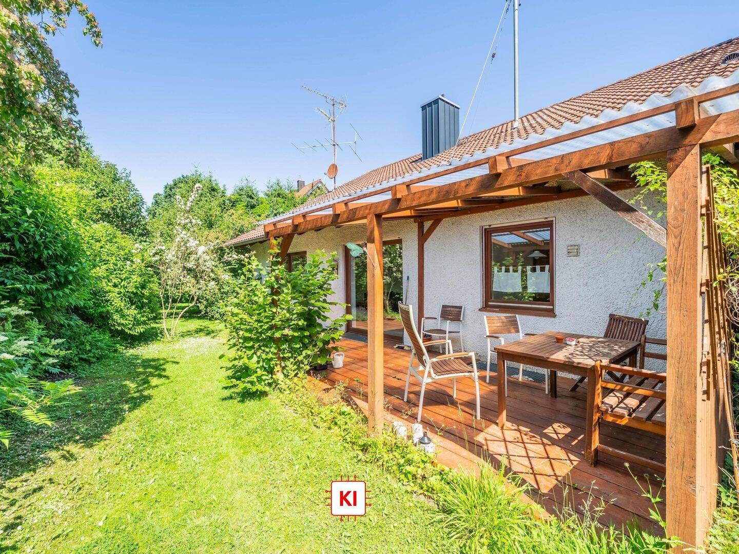 Ein-/Zweifamilienhaus in Schwifting, 86940 Schwifting
