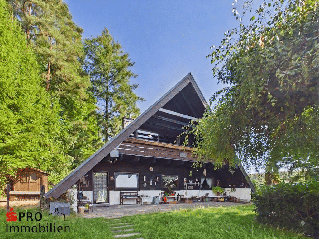 Einfamilienhaus mit Fernblick in Blieskastel-Lautzkirchen, 66440 Blieskastel