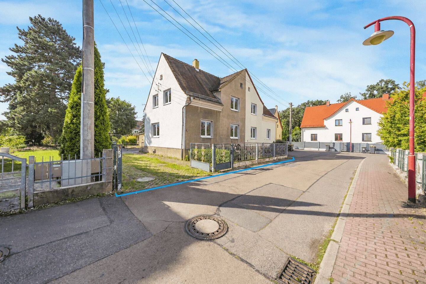 Familienprojekt mit Garten: Doppelhaushälfte mit ca. 163 m² Wohn- und Nutzfläche auf vier Ebenen, 4178 Leipzig (Burghausen-Rückmarsdorf Böhlitz-Ehrenberg)