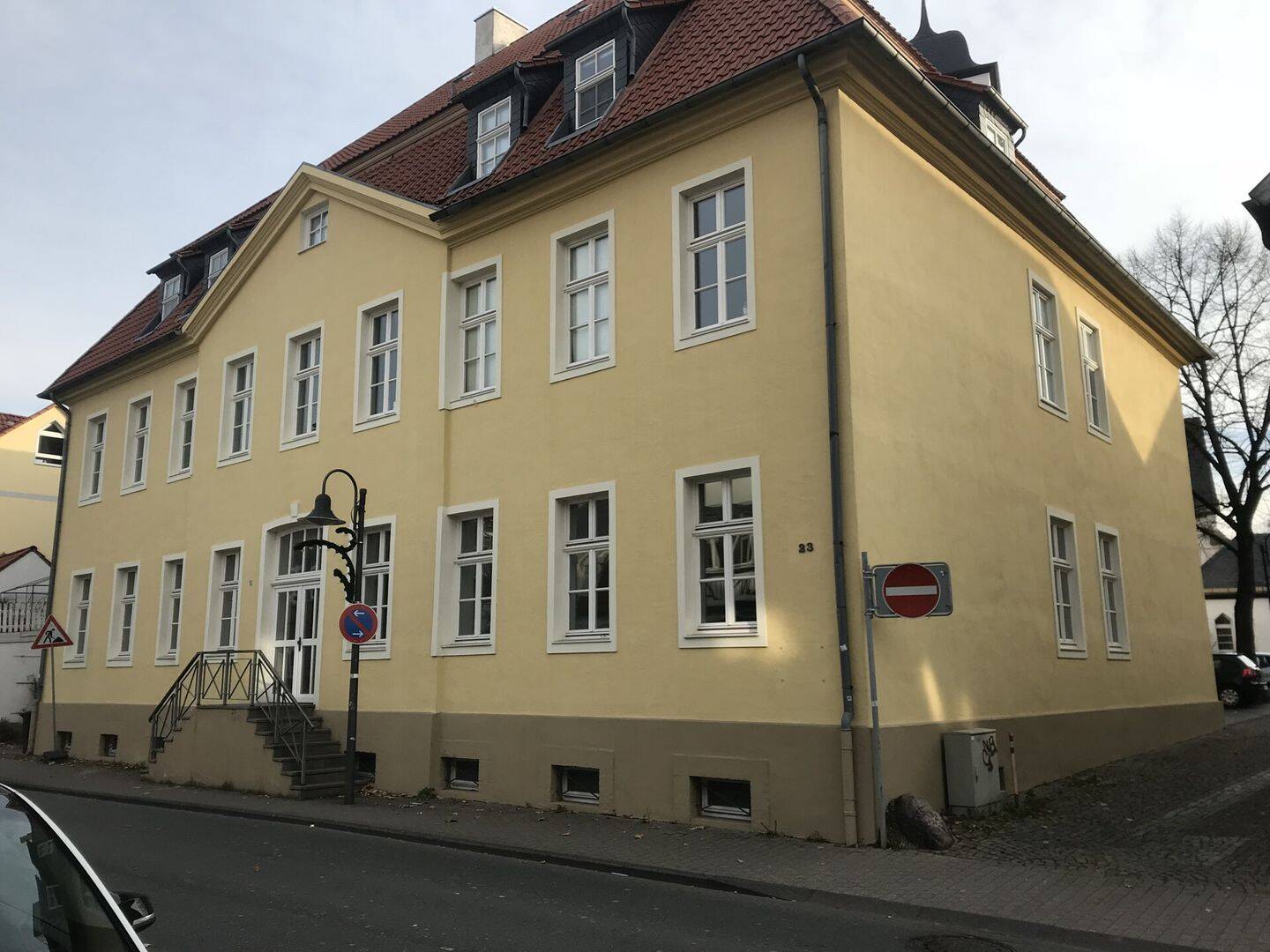 Wohnen nahe Schloss und Auenpark – 2-Zimmer-Wohnung in Schloß Neuhaus, 33104 Paderborn