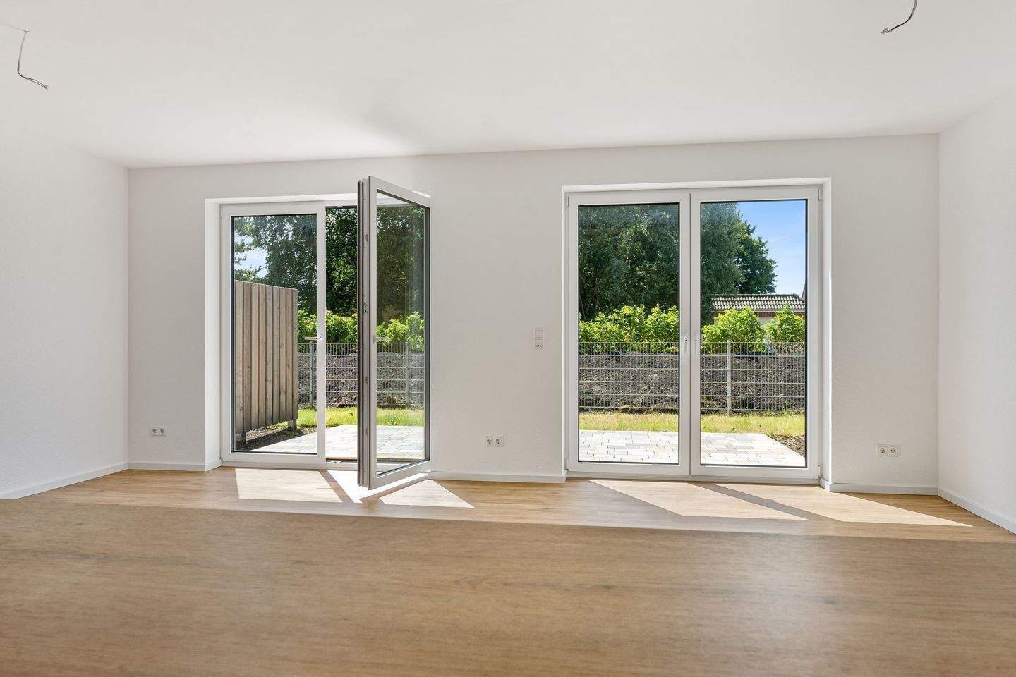 Sommeraktion: 1. Monat mietfrei – modernes & hochwertiges Reihenmittelhaus im Grünen, 25836 Garding