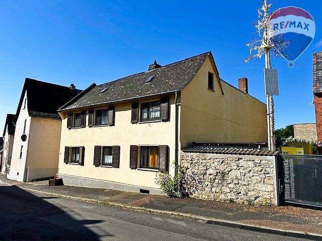 Einfamilienhaus im Dornröschenschlaf in Limburg – Sanierungsobjekt mit großem Potenzial, 65553 Limburg a.d. Lahn