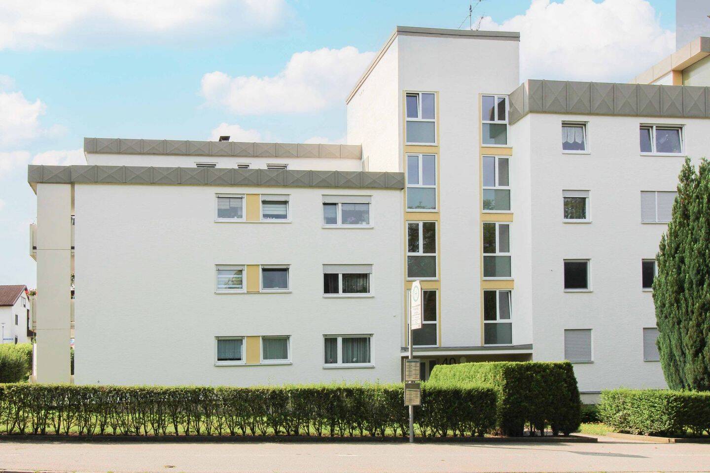 gut aufgeteilte 3,5 Zimmer-Wohnung mit Loggia, EBK, Aufzug und TG in Weißenhorn, 89264 Weißenhorn
