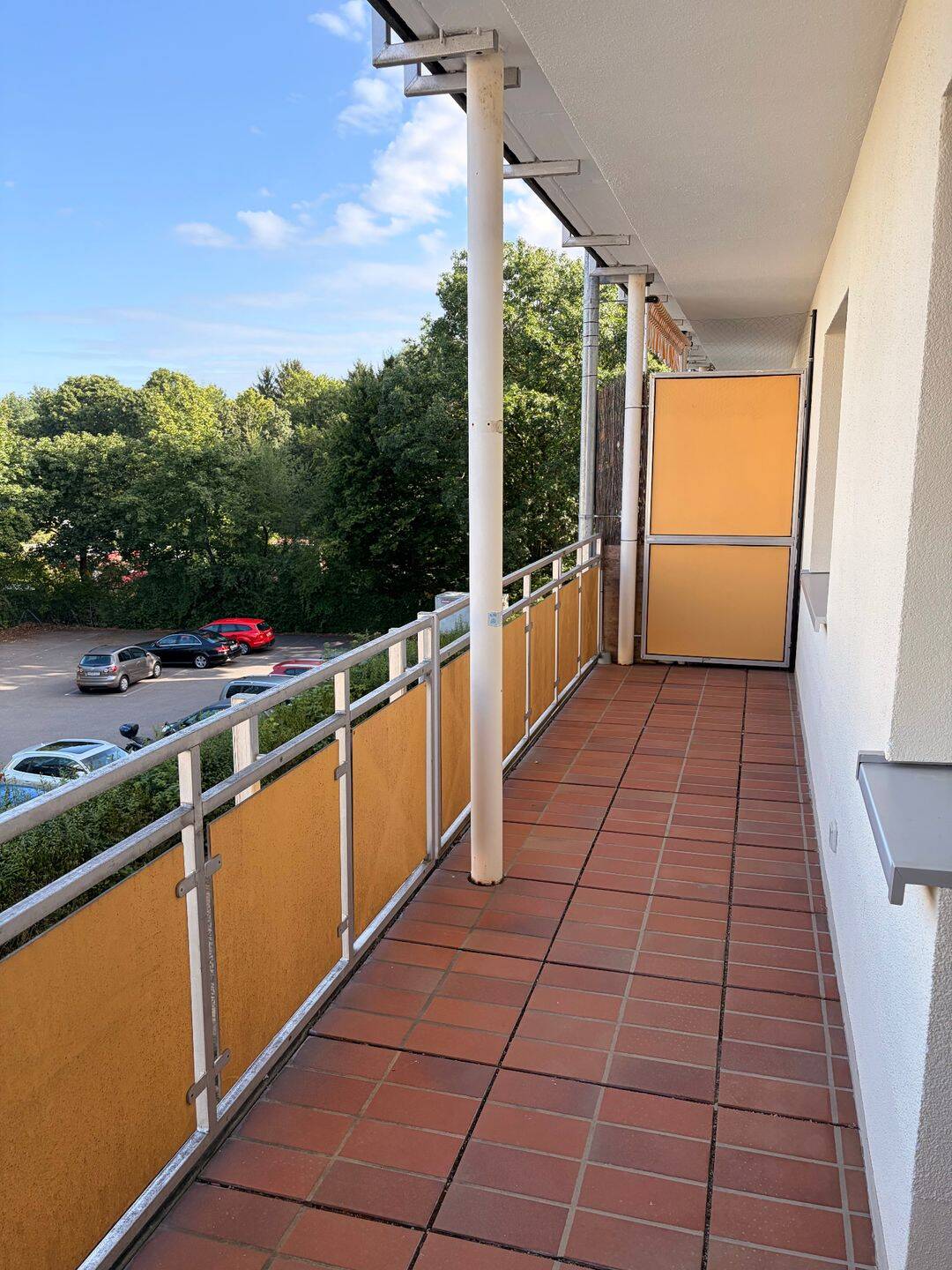 Kompakte 2-Zimmer-Wohnung mit Balkon in ruhiger Gegend, 90480 Nürnberg (Gleißhammer Mögeldorf Tiergarten Weichselgarten Zerzabelshof)