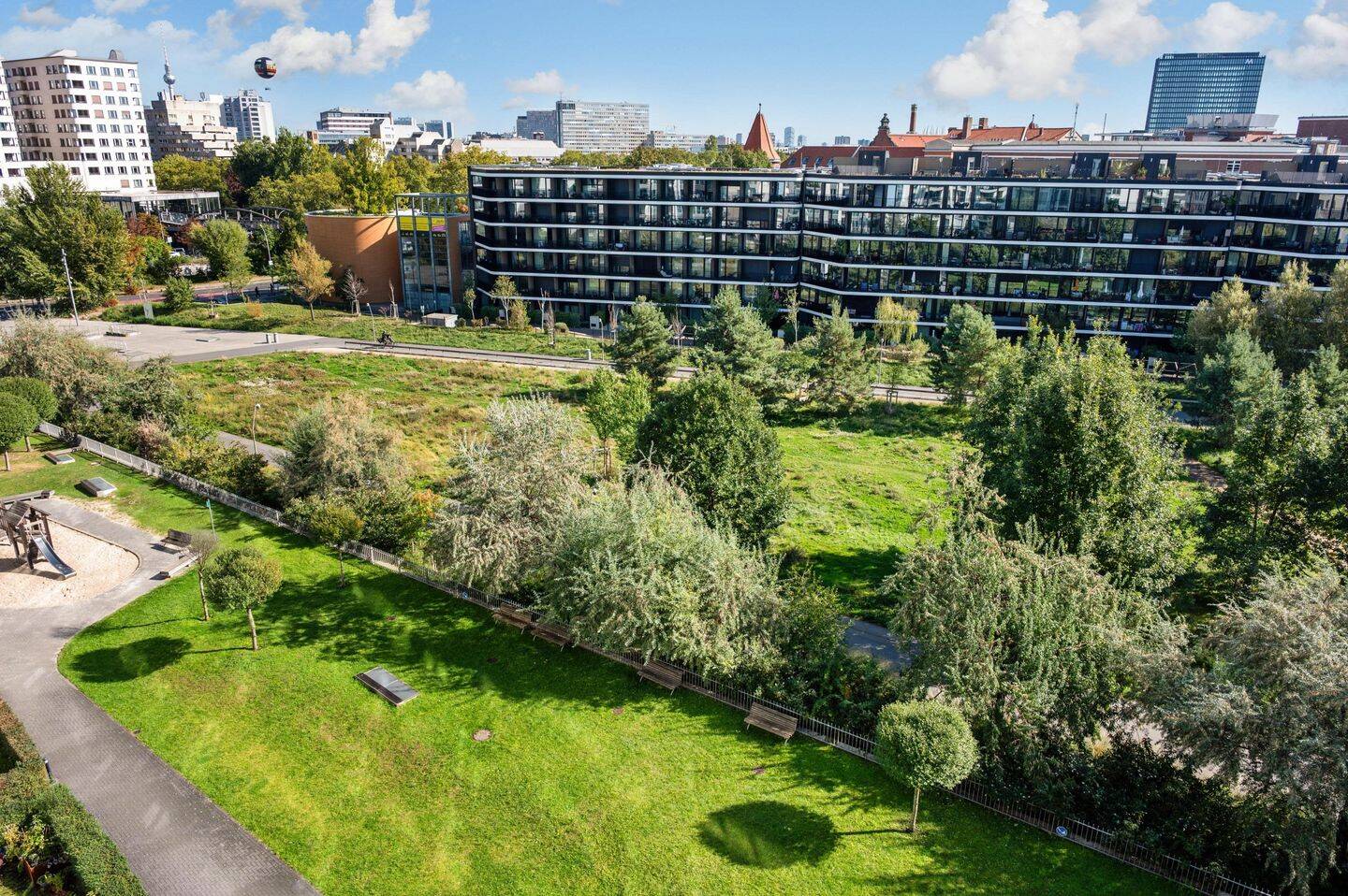 EIN LOGENPLATZ ÜBER BERLIN | PENTHOUSE MIT BLICK AUF DEN GLEISDREIECKPARK, 10785 Berlin (Mitte Kreuzberg Schöneberg Tiergarten)