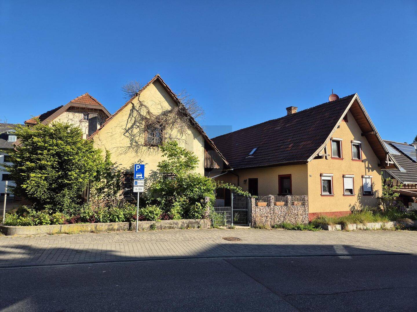 CHARMANTES LANDHAUS MIT SCHEUNE & WERKSTATT, 77886 Lauf