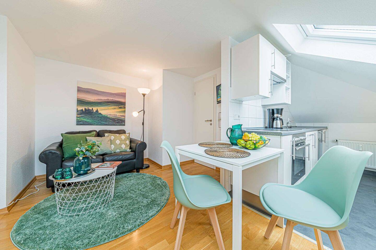 Hübsches Dachgeschoss-Apartment in Sachsenhausen, 60596 Frankfurt am Main (Sachsenhausen)