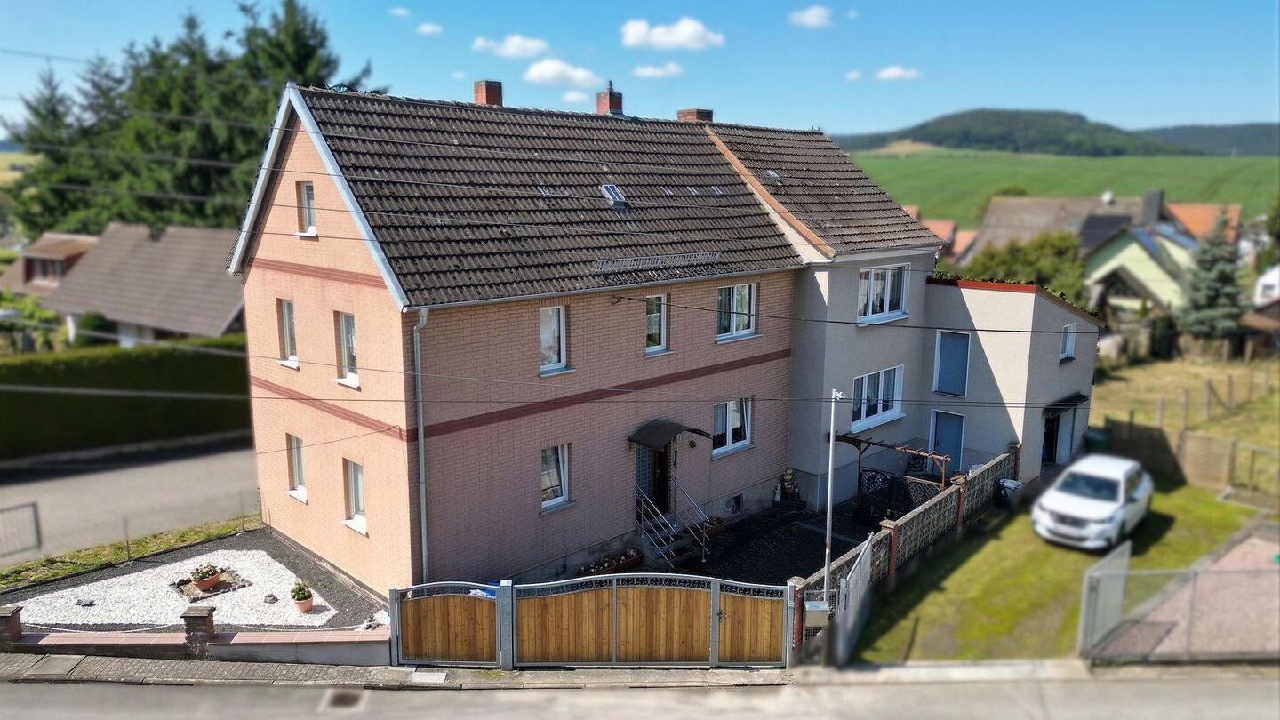 Viel Platz für Ihre Liebsten: Familienfreundliches Zuhause mit Potenzial, 37308 Schimberg