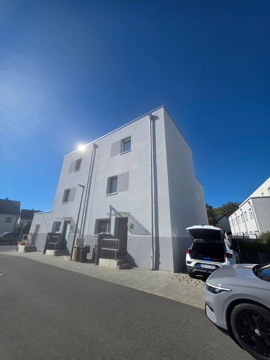 Bezugsfertig & strahlend sauber: Großzügige Doppelhaushälfte (136 m²) mit neuem Garten in Höchstadt a. d. Aisch, 91315 Höchstadt a.d. Aisch