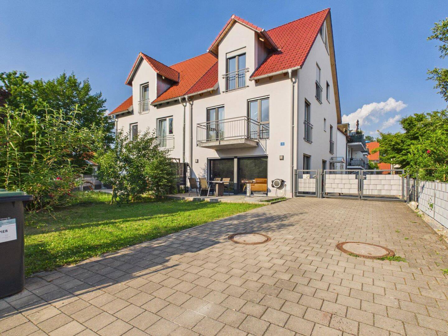 Neuwertiges Zuhause mit Fingerprint Zugang, Glasfaser und Wellnessvorbereitung, 85405 Nandlstadt