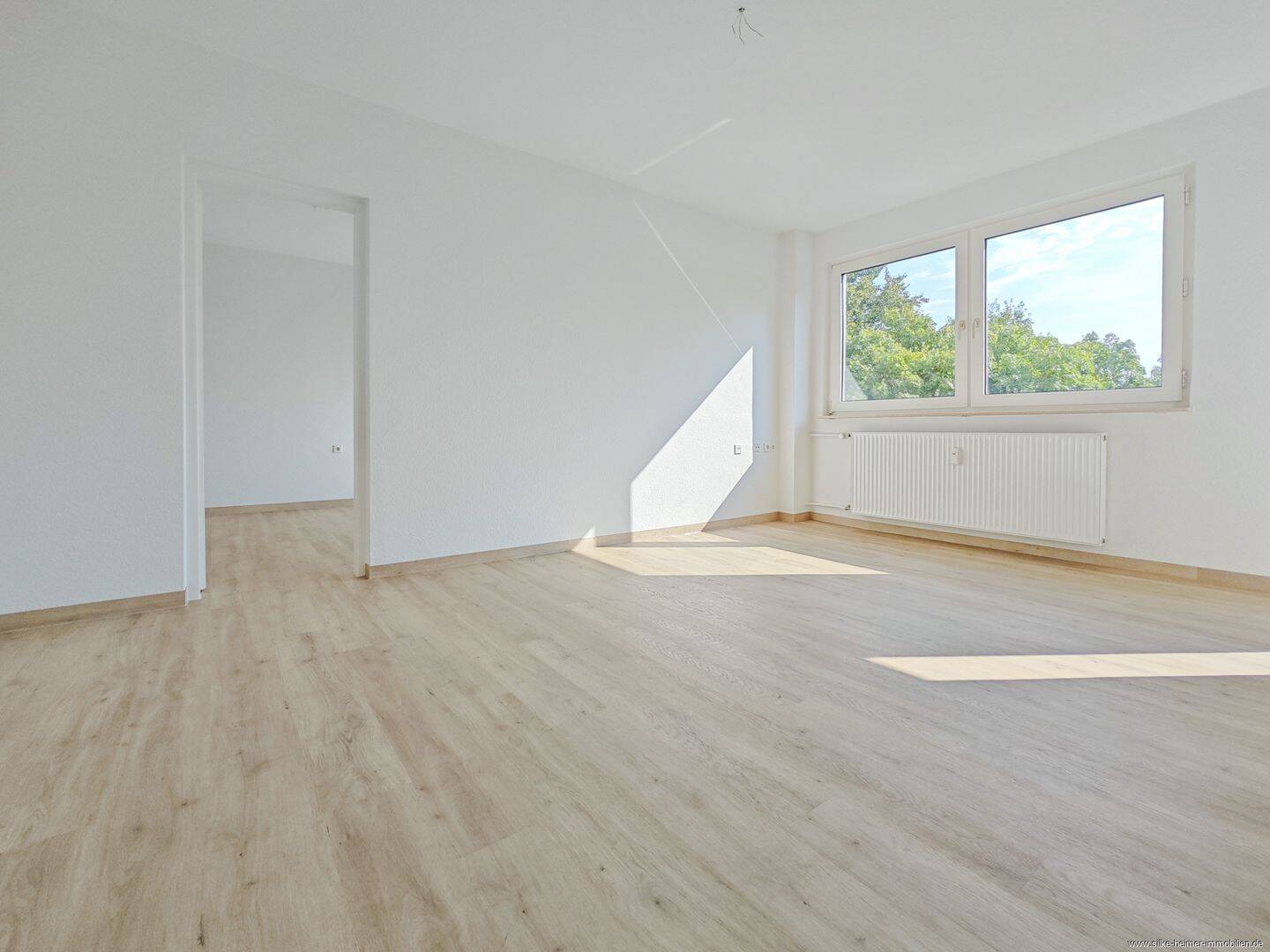 ** Frisch renovierte 2-Zimmer-Wohnung in begehrter Lage – Nähe Bahnhof Lesum **, 28717 Bremen (Burgdamm Lesum Sankt Magnus)
