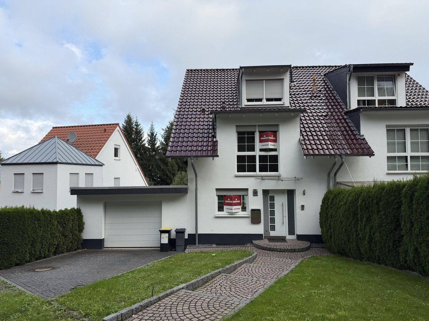 Großzügige Doppelhaushälfte mit schönem Garten & Einliegerpotential in Dortmund-Bittermark, 44229 Dortmund
