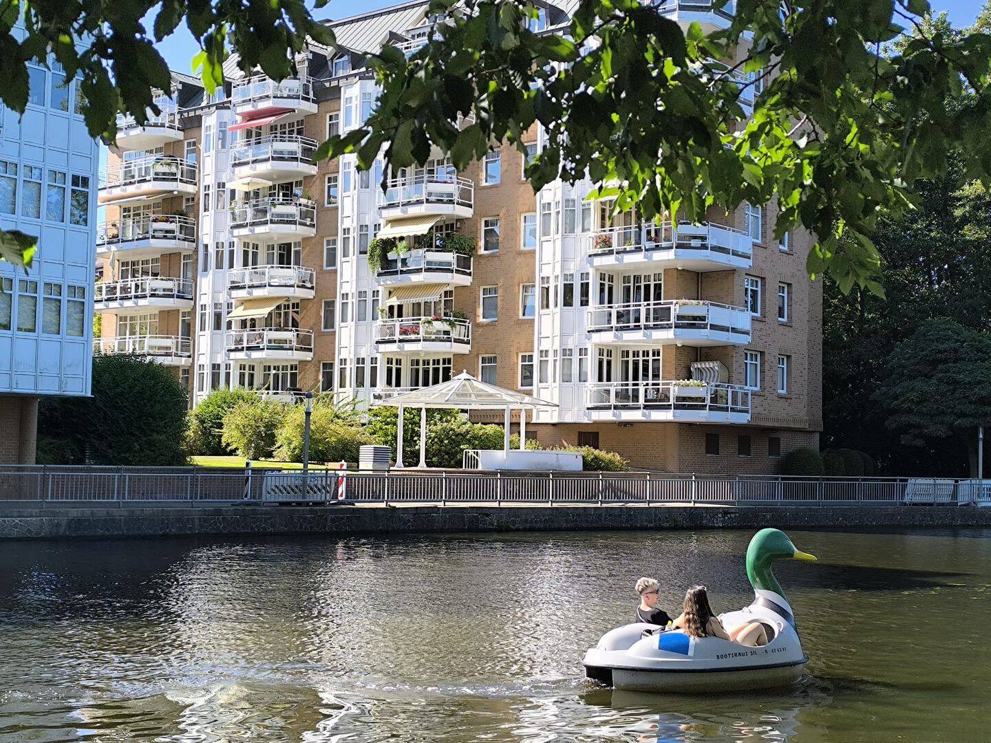 EPPENDORF Wohnen am Wasser – einzigartige Lage mit direktem Wasserblick, 20251 Hamburg (Hamburg-Nord Alsterdorf Eppendorf Hoheluft-Ost)