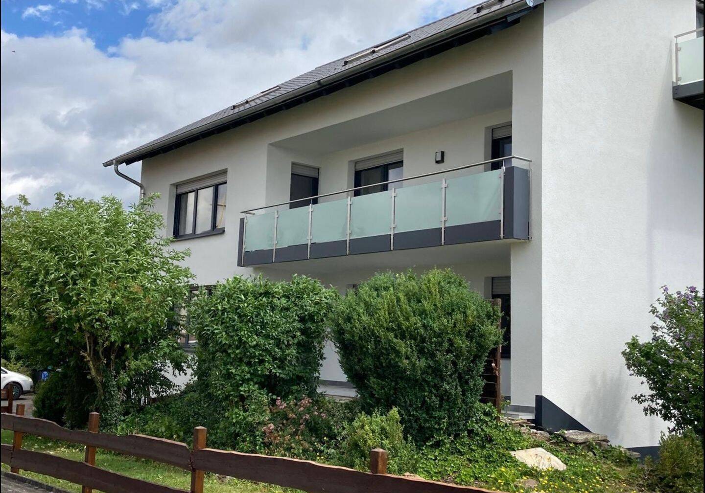 Großzügige 5-Zimmer-Wohnung mit Balkon, Garage und Gäste-WC in Eichenzell (Löschenrod), 36124 Eichenzell
