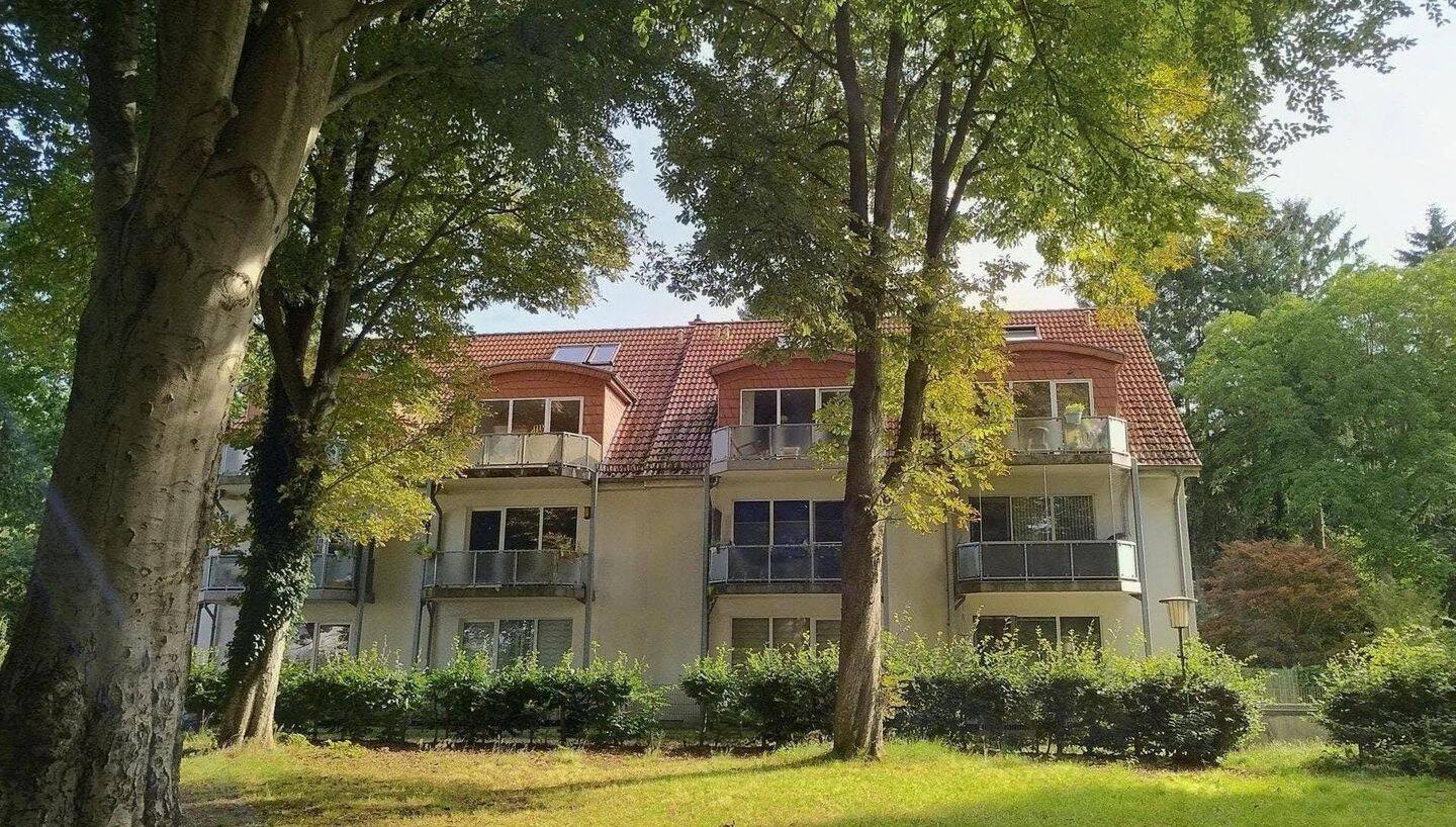 Natur & Premium-Kompfort: Lichtdurchflutetes Maisonette-Idyll mit Balkon,Garten in Meiendorf, 22145 Hamburg (Wandsbek Farmsen-Berne Rahlstedt)