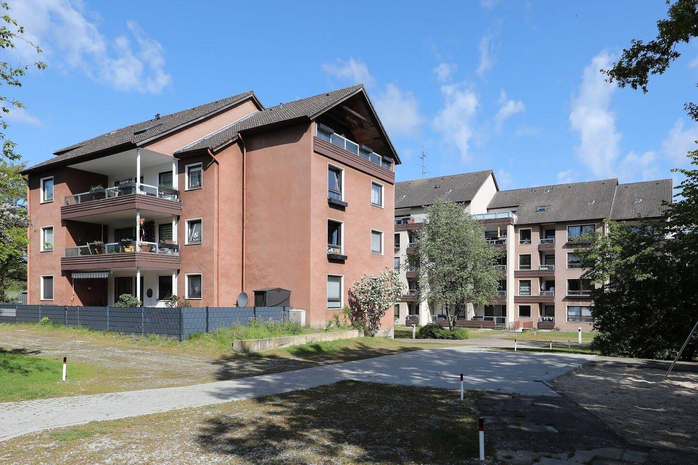 Erdgeschoss Wohnung mit Balkon // EG rechts, 38444 Wolfsburg (Detmerode Hattorf Heiligendorf Rabenberg Westhagen)
