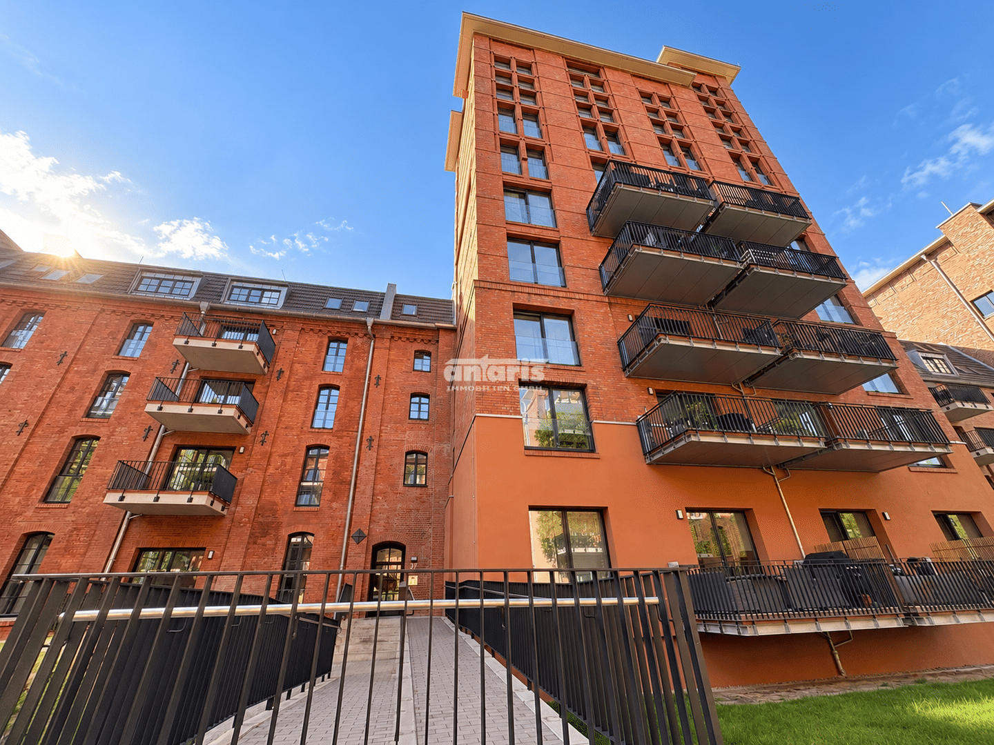 antaris Immobilien GmbH ** Wohnen, wo Geschichte auf Moderne trifft – Exklusive Wohnung **, 99085 Erfurt (Daberstedt Hohenwinden Ilversgehofen Johannesvorstadt Krämpfervorstadt)