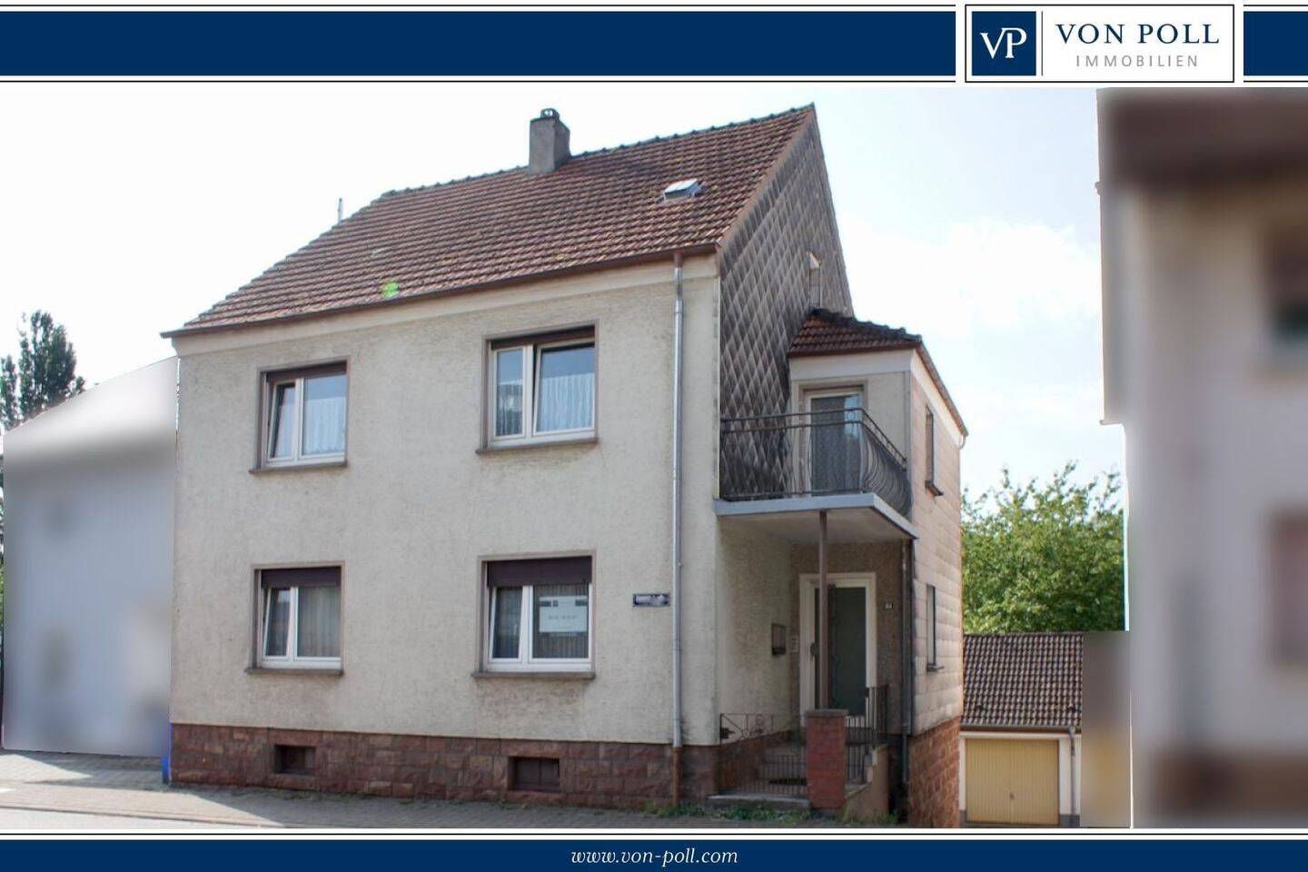 Großzügiges Wohnhaus mit Garten und zwei Garagen in verkehrsgünstiger Lage in Contwig, 66497 Contwig