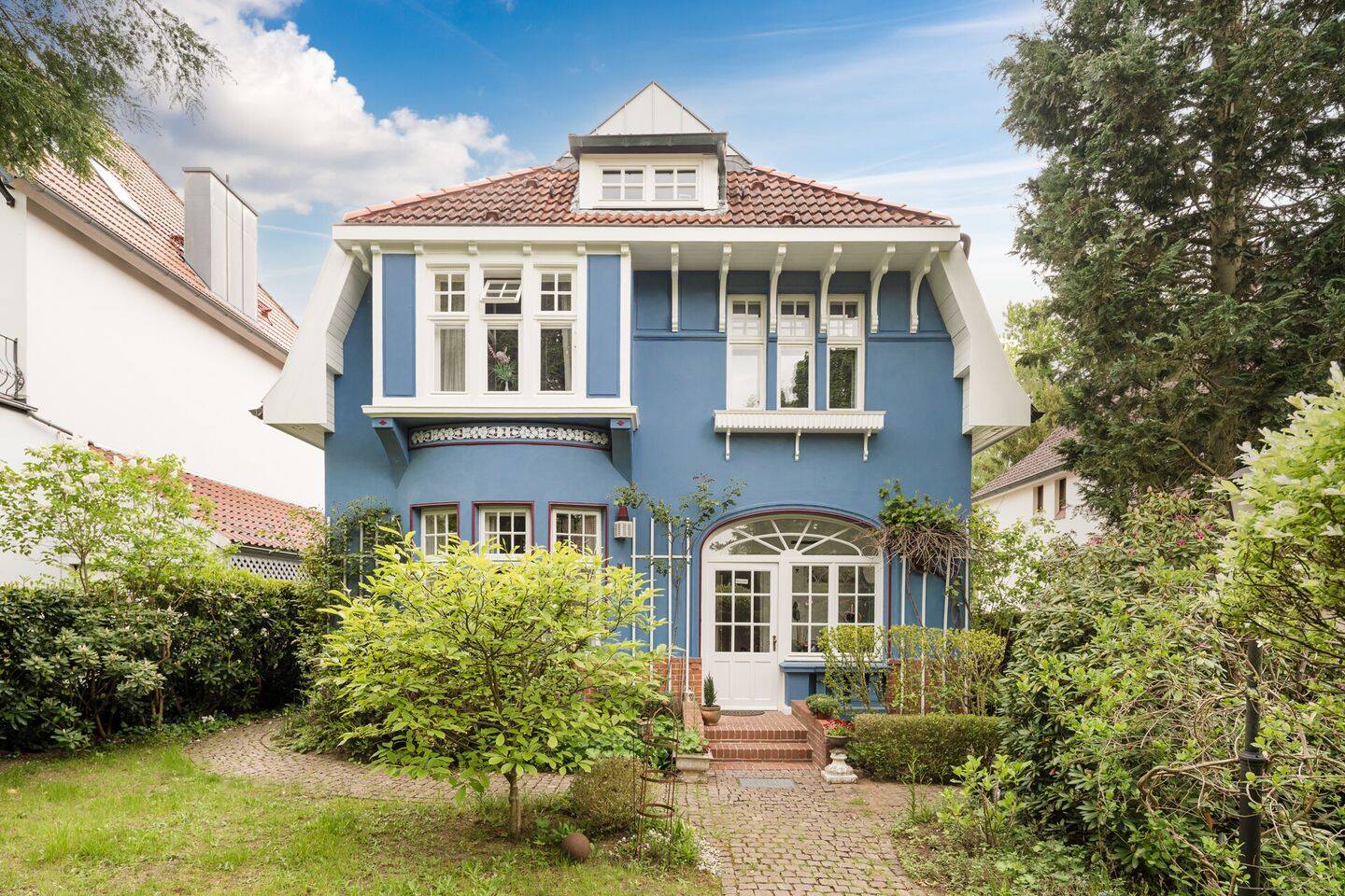 Traumhafte Jugendstilvilla in Volksdorf! Charme und Lieblingslage!, 22359 Hamburg (Wandsbek Bergstedt Rahlstedt Volksdorf)