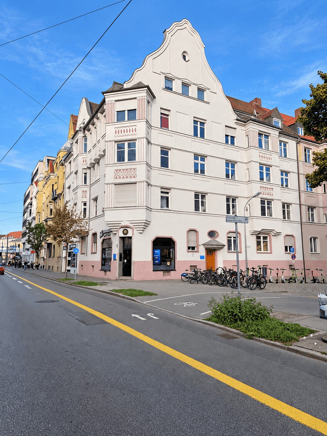 Stilvoll wohnen oder clever investieren – WG Potenzial – außergewöhnliche 4-Zi. -Wohnung in Augsburg, 86150 Augsburg (Innenstadt)