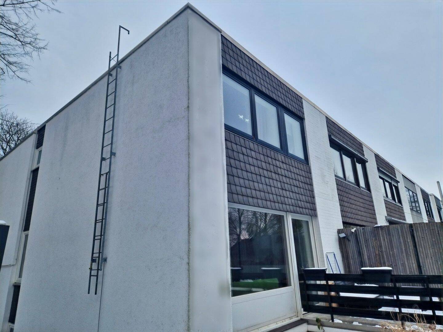 Großzügiges Reihenendhaus, mehr Platz als gedacht, Garten, Garage, 30559 Hannover