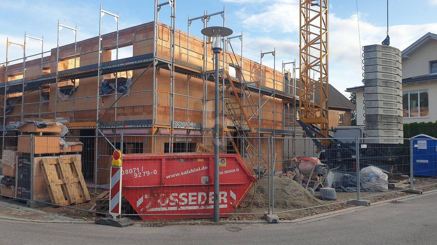 ERSTBEZUG- EXKLUSIVER NEUBAU IN BELIEBTER LAGE 1/4, 83109 Großkarolinenfeld