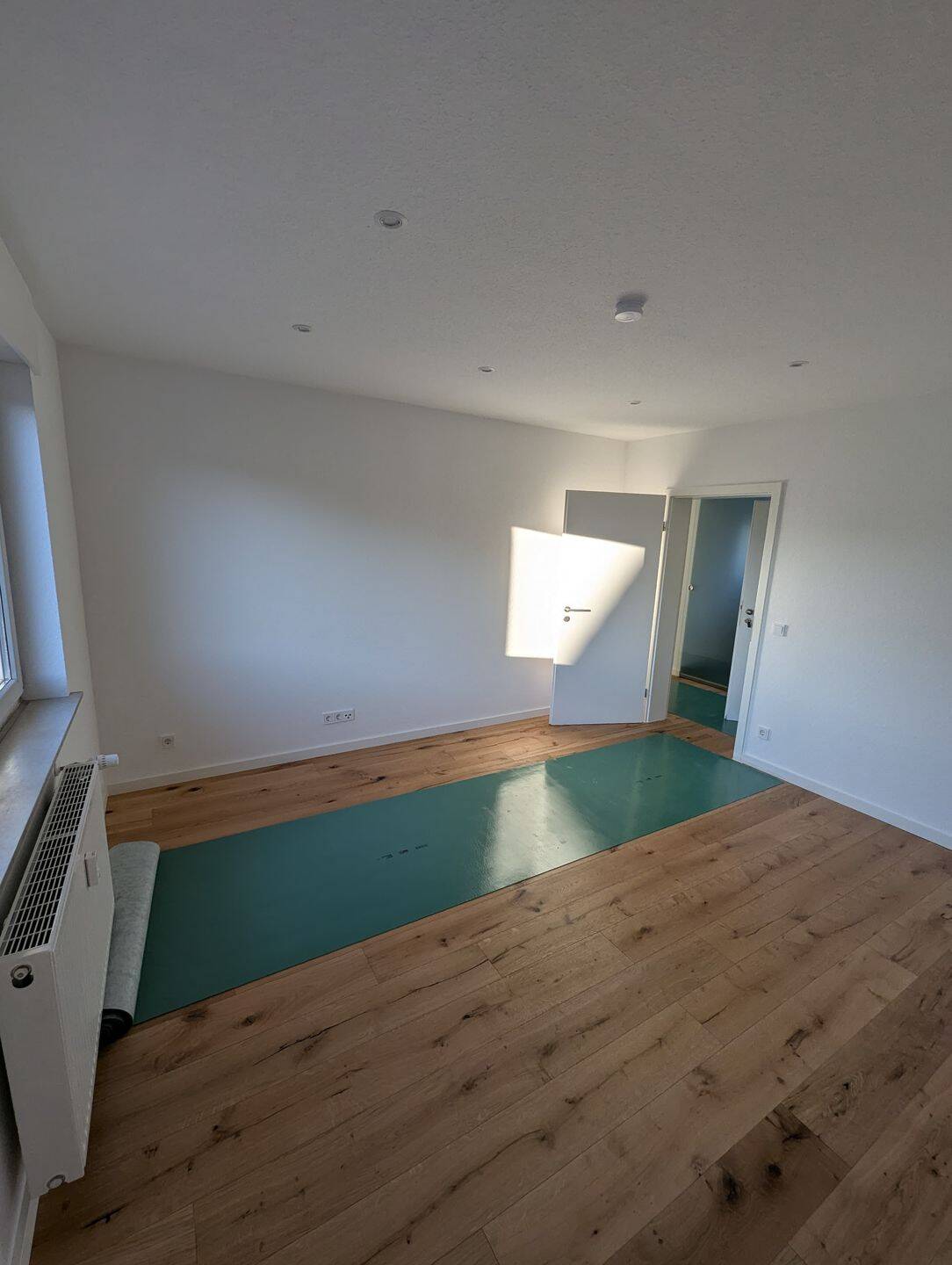 Hochwertig renovierte 2 ZKB Wohnung in Rilchingen- Hanweiler mit Balkon, 66271 Kleinblittersdorf