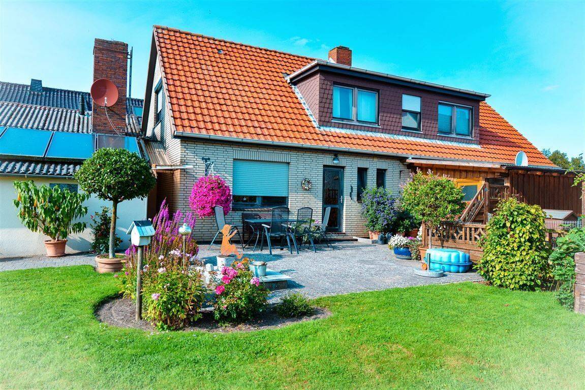 Solides Einfamilienhaus nutzbar für 2 Familien mit großem Grundstück., 27637 Wurster Nordseeküste