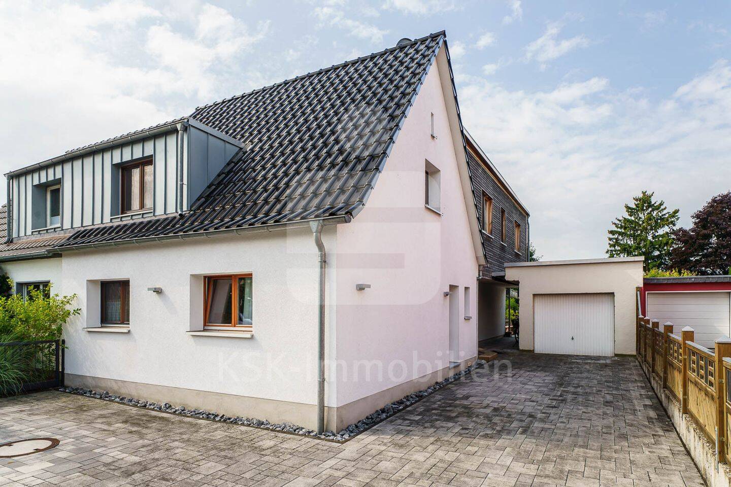 Historischer Charme trifft Moderne – Ihre Traum-Doppelhaushälfte in Leverkusen-Schlebusch!, 51375 Leverkusen (Schlebusch)