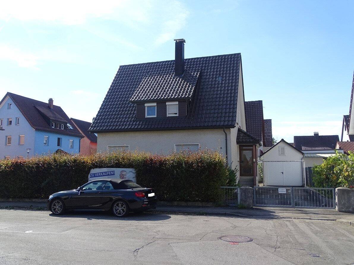 Schönes Einfamilienhaus mit Garage in Schwenningen – sofort frei!, 78054 Villingen-Schwenningen