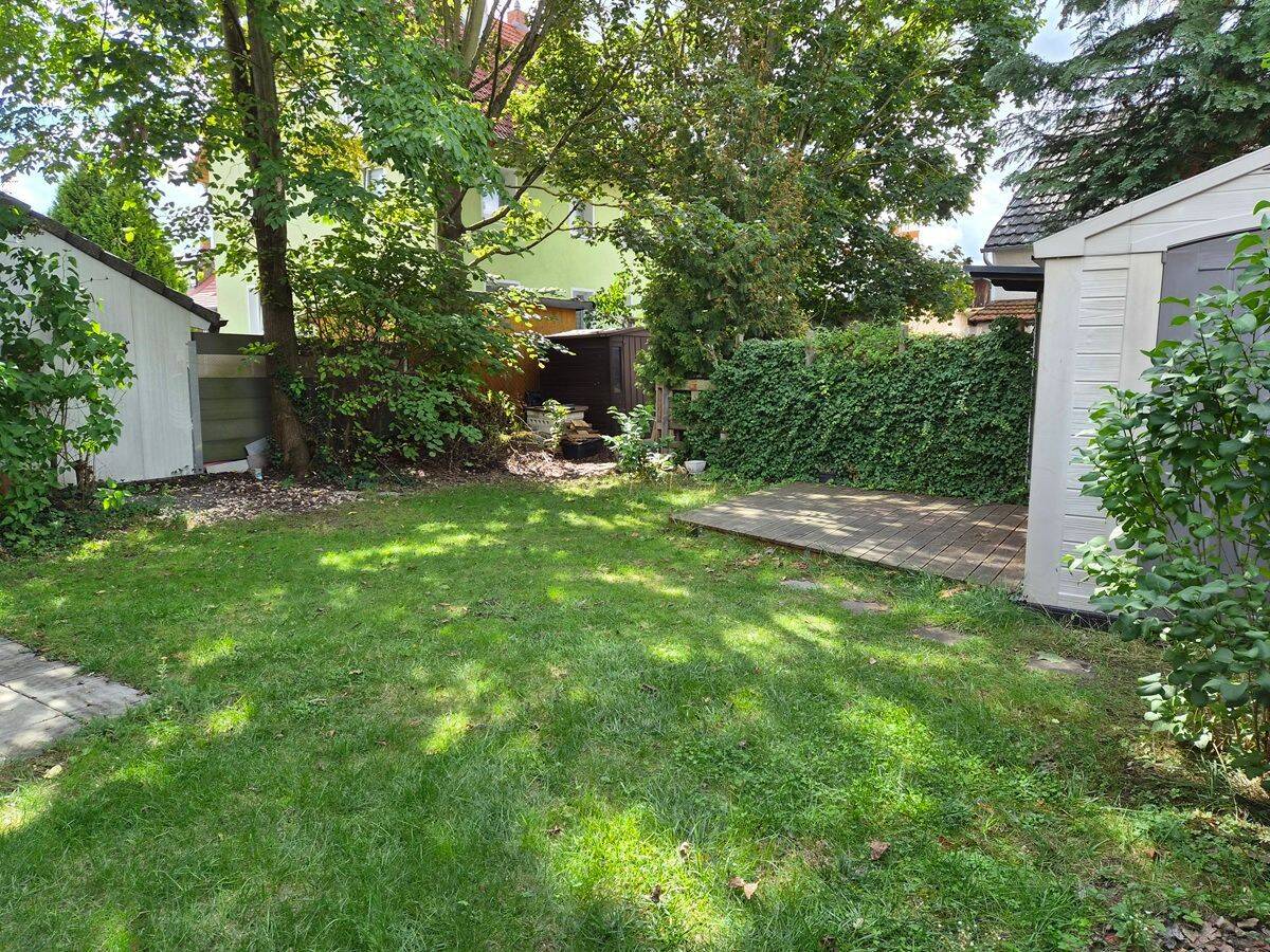 Befristet! Nur für 1,5 Jahre!!! 2,5 Zi.-Whg, ruhig, mit Gartenanteil und großem Balkon in älterem Zweifamilienhaus, 90763 Fürth (Südstadt Weikershof)