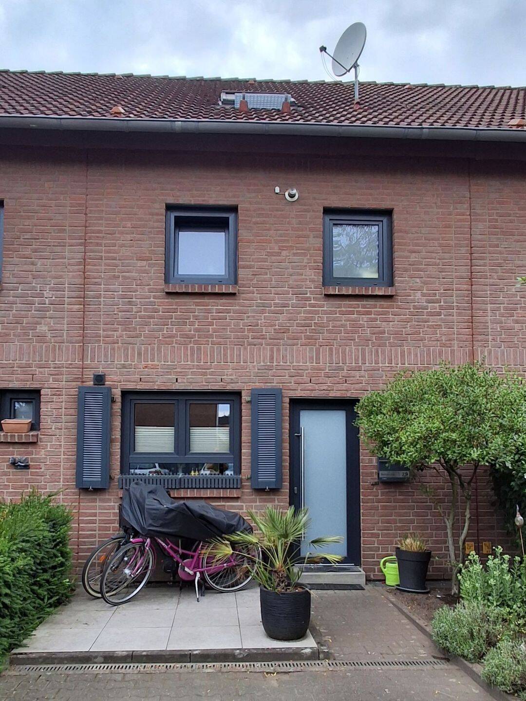 Modernisiertes Reihenmittelhaus in Meerbusch-Lank, 40668 Meerbusch