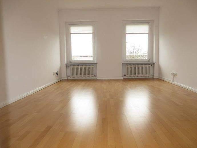 **Einbauküche inklusive! Helle 3 Zimmerwohnung mit Charme im Bonner Mackeviertel**, 53111 Bonn (Nordstadt Zentrum Südstadt)