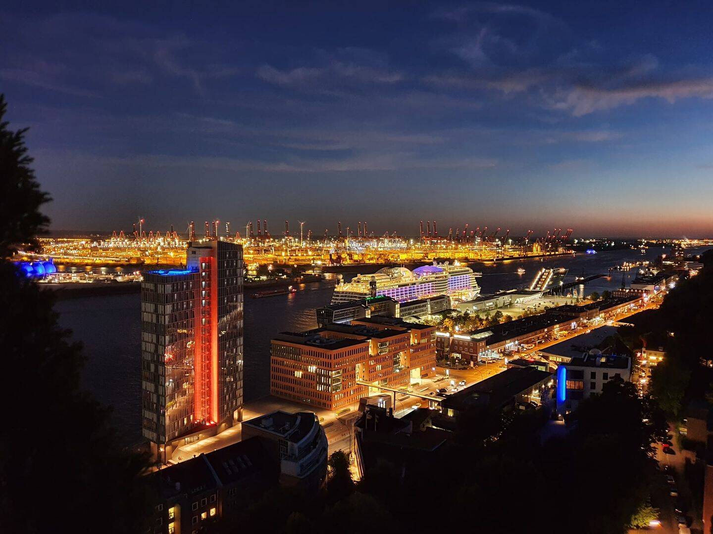 Charmantes Apartment mit spektakulärem Elbblick, 22767 Hamburg (Altona Altona-Altstadt Ottensen Sankt Pauli Sternschanze)