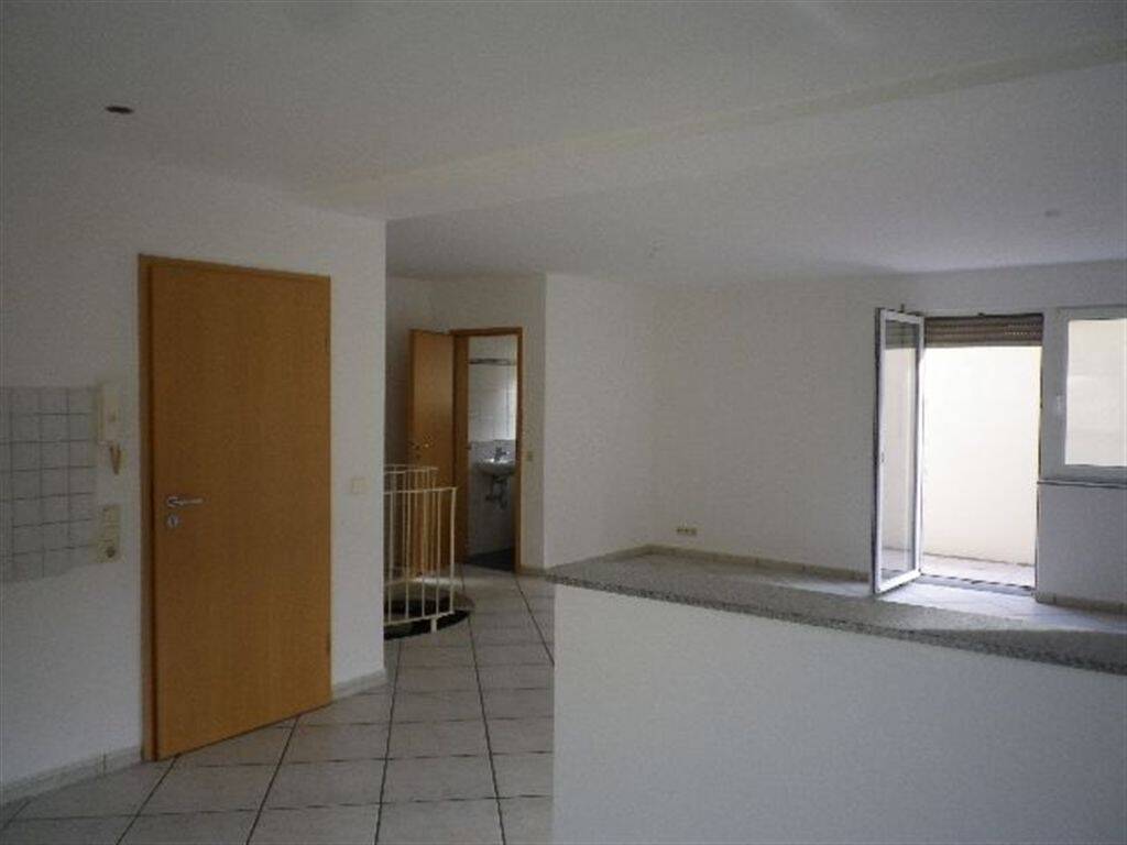 BM-Oberaussem: zauberhafte, lichtdurchflutete 3 Zi-Whg, 2. OG, 71 m² mit Balkon, 50129 Bergheim